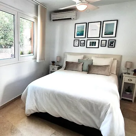 Wonderful In Centre On The Second Line Apartment Marbella